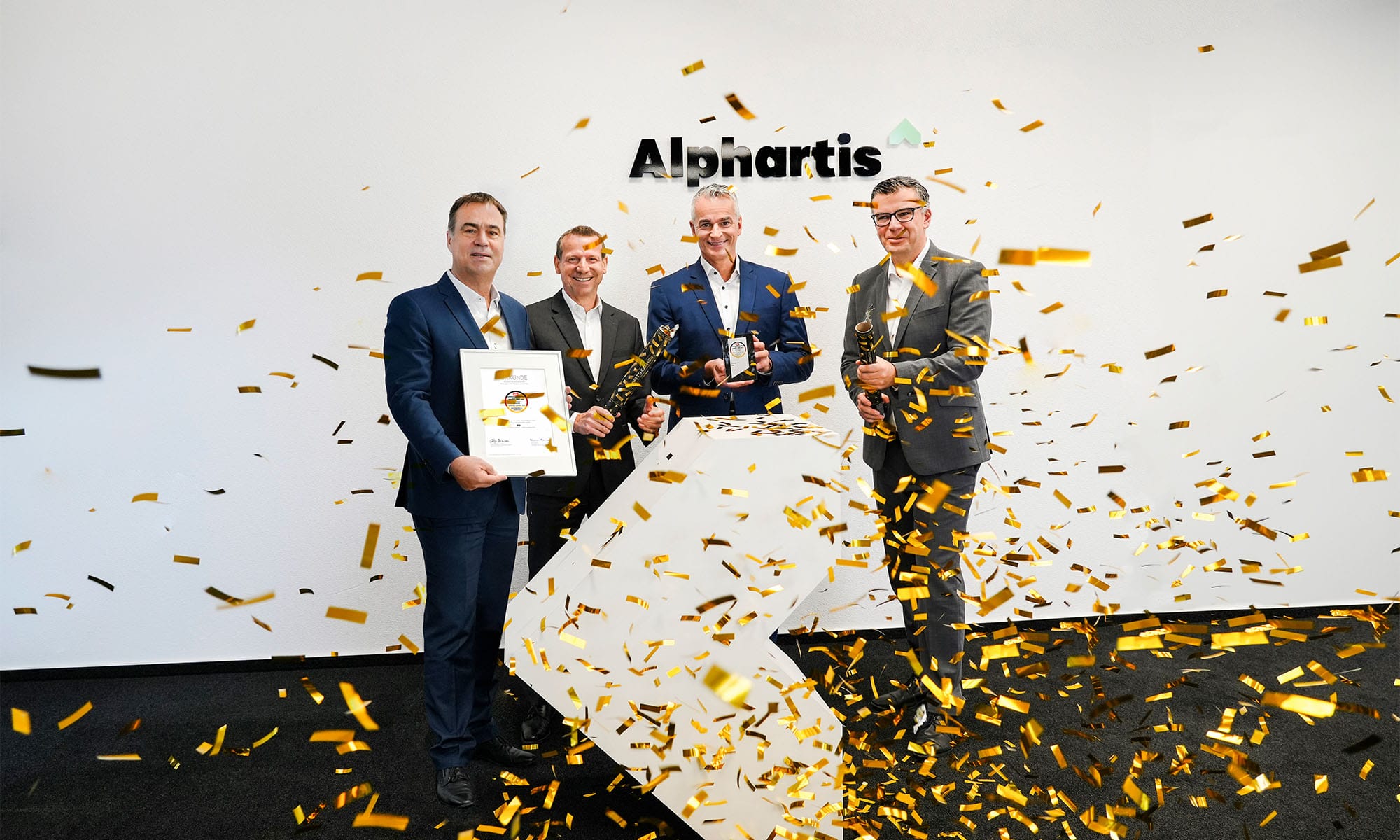 Alphartis Auszeichnung.jpg