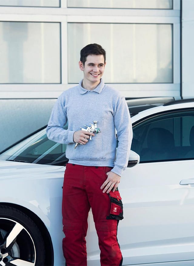 Teaser Fahrzeuglackierer.jpg